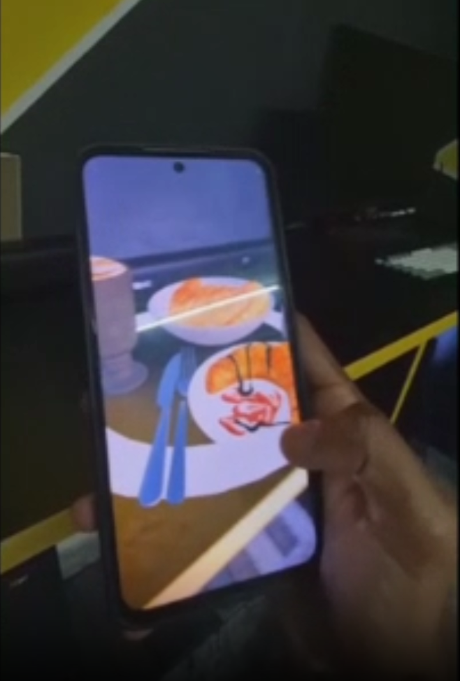 AR Menu — 3D dish anchored on the table